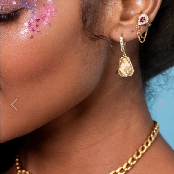 Gold plated ear cuff - Picture 1 of 4